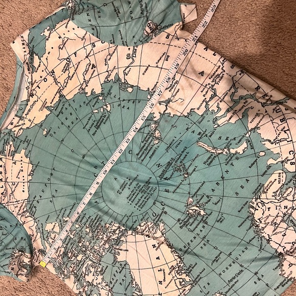 SHEIN Curve 0XL Map Tee - Picture 2 of 2